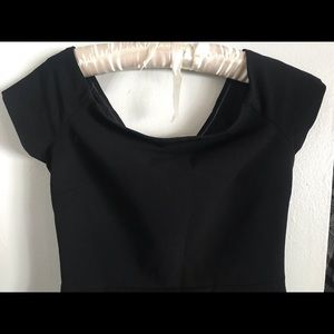 Alice + Olivia Black off shoulder Dress
